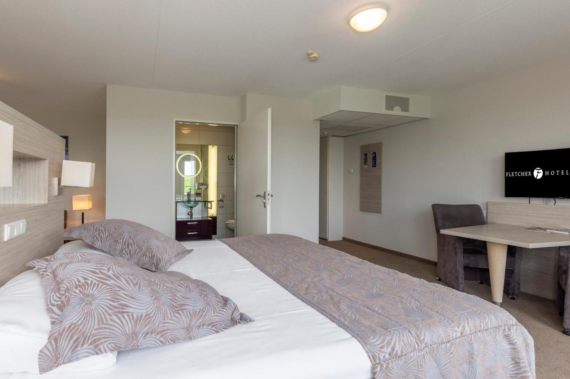 Fletcher Wellness-hotel Kamperduinen Hotel 4*